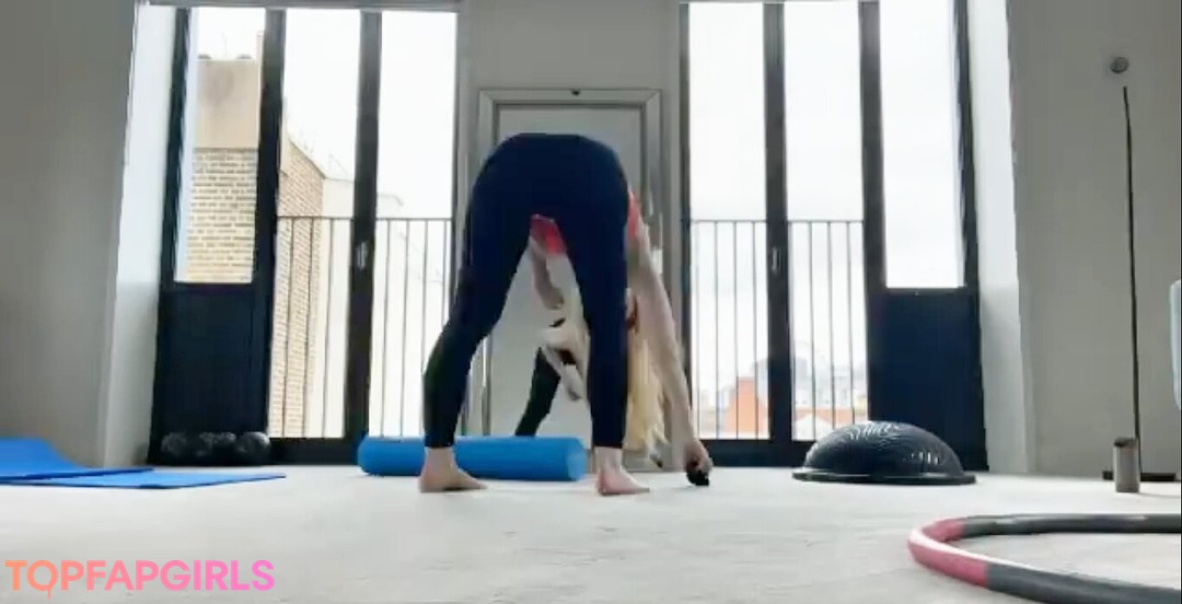 Foto desnuda filtrada de OnlyFans de Elle Fanning #635 Foto desnuda filtrada de OnlyFans de Elle Fanning #635