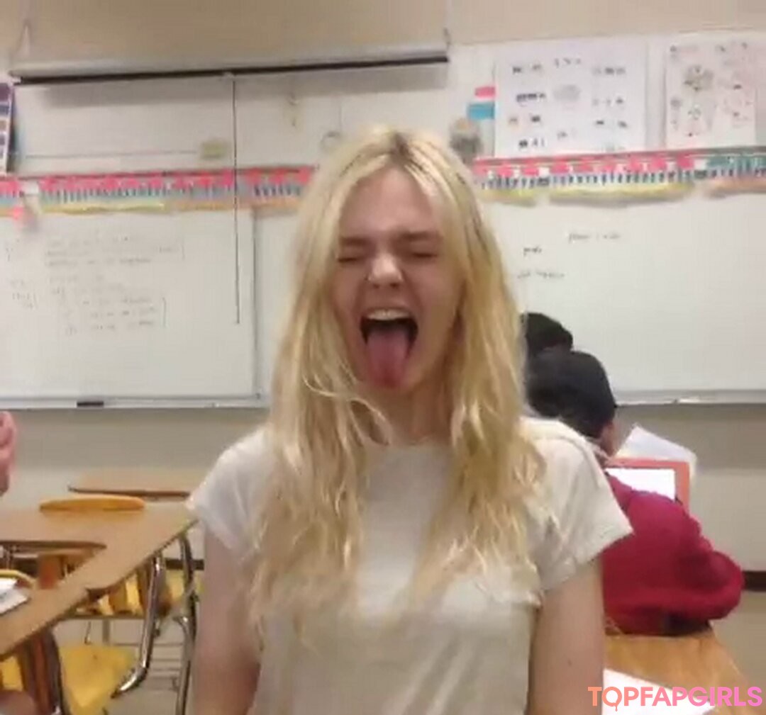 Foto desnuda filtrada de OnlyFans de Elle Fanning #668 Foto desnuda filtrada de OnlyFans de Elle Fanning #668