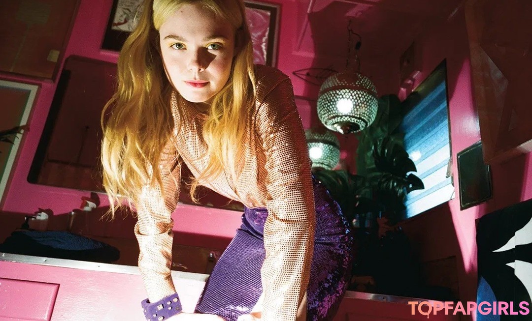 Foto desnuda filtrada de OnlyFans de Elle Fanning #89 Foto desnuda filtrada de OnlyFans de Elle Fanning #89