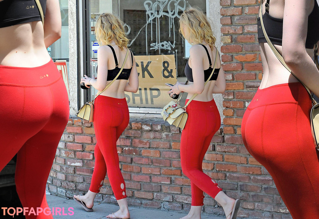 Foto desnuda filtrada de OnlyFans de Elle Fanning #91 Foto desnuda filtrada de OnlyFans de Elle Fanning #91