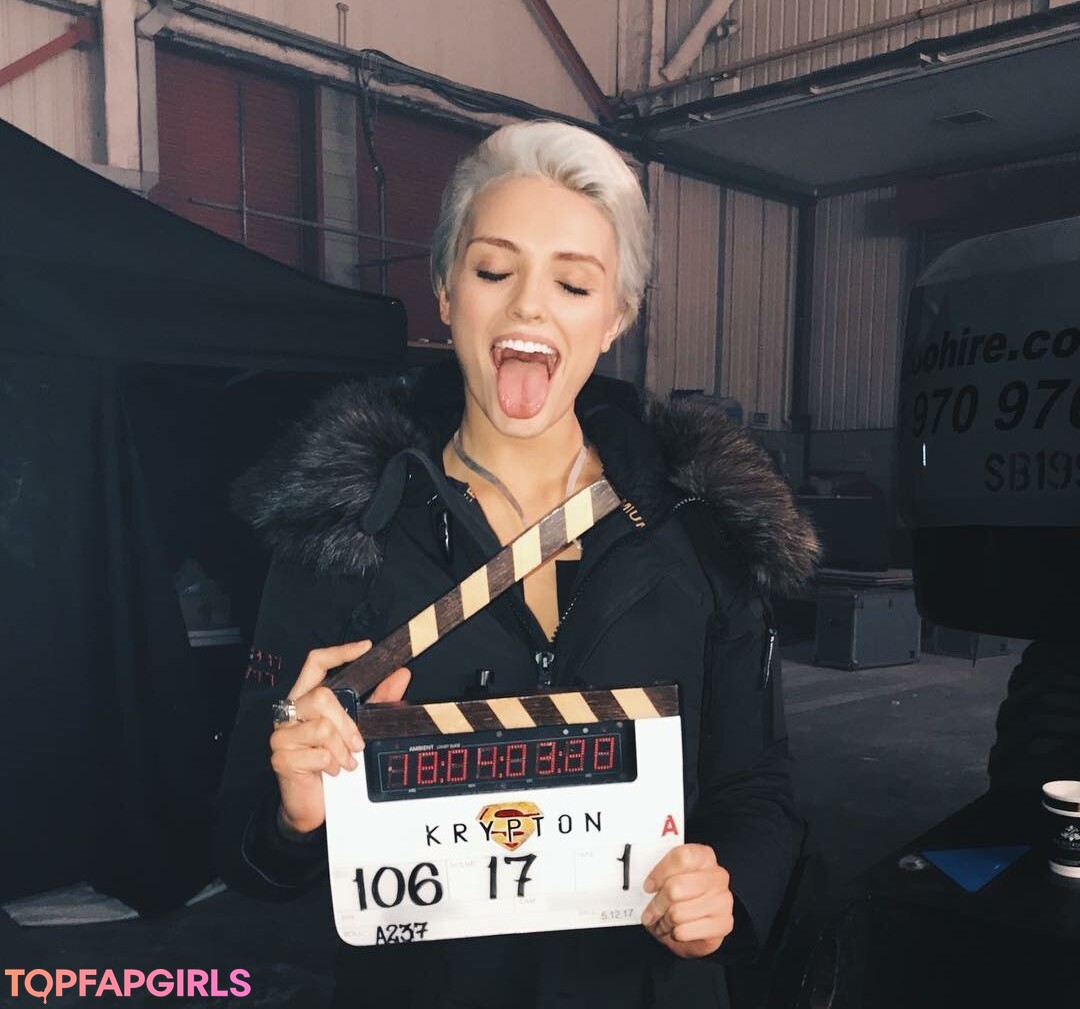 Foto desnuda filtrada de OnlyFans de Wallis Day #133 Foto desnuda filtrada de OnlyFans de Wallis Day #133