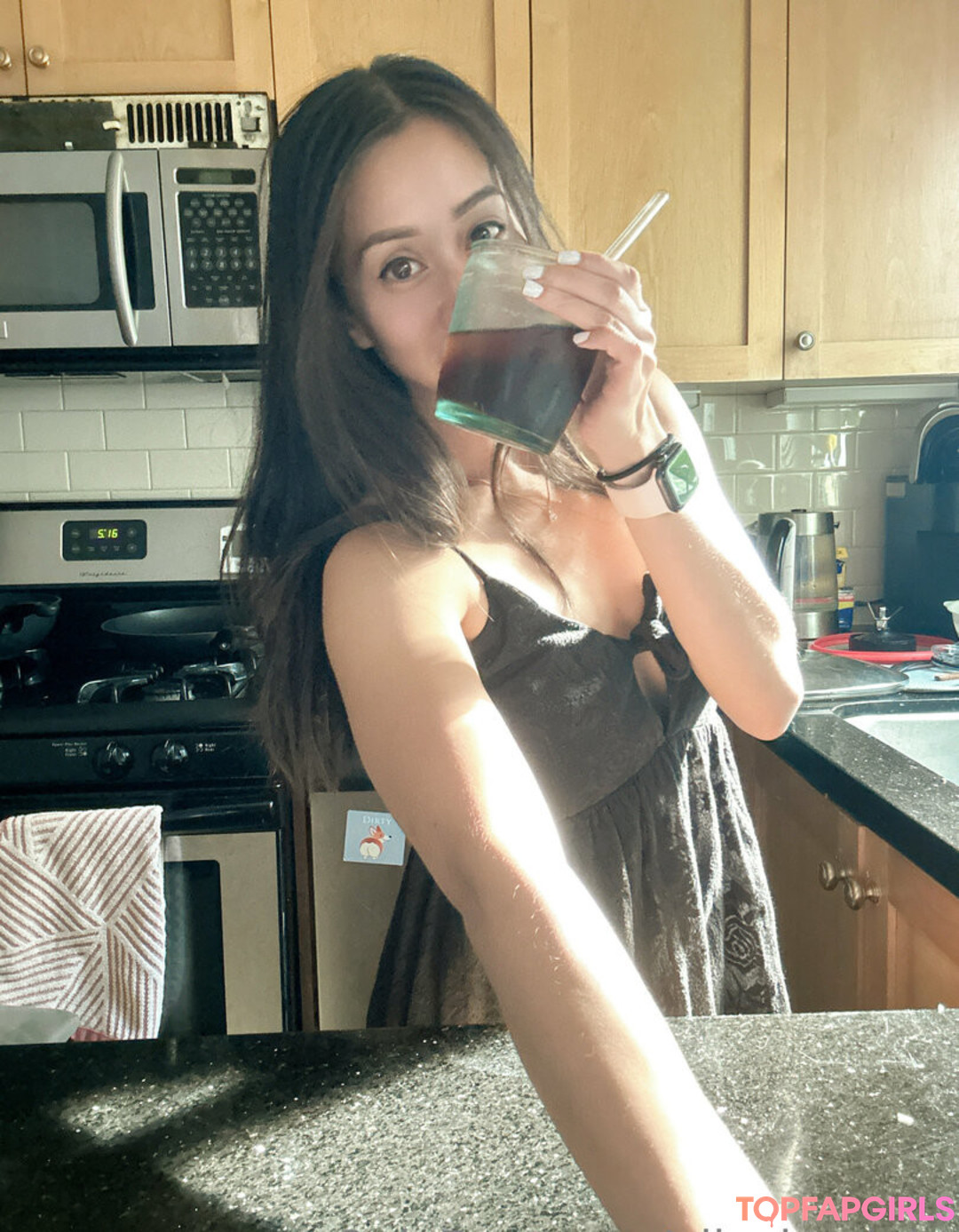 Foto desnuda filtrada de OnlyFans de Alicebynight #186 Foto desnuda filtrada de OnlyFans de Alicebynight #186