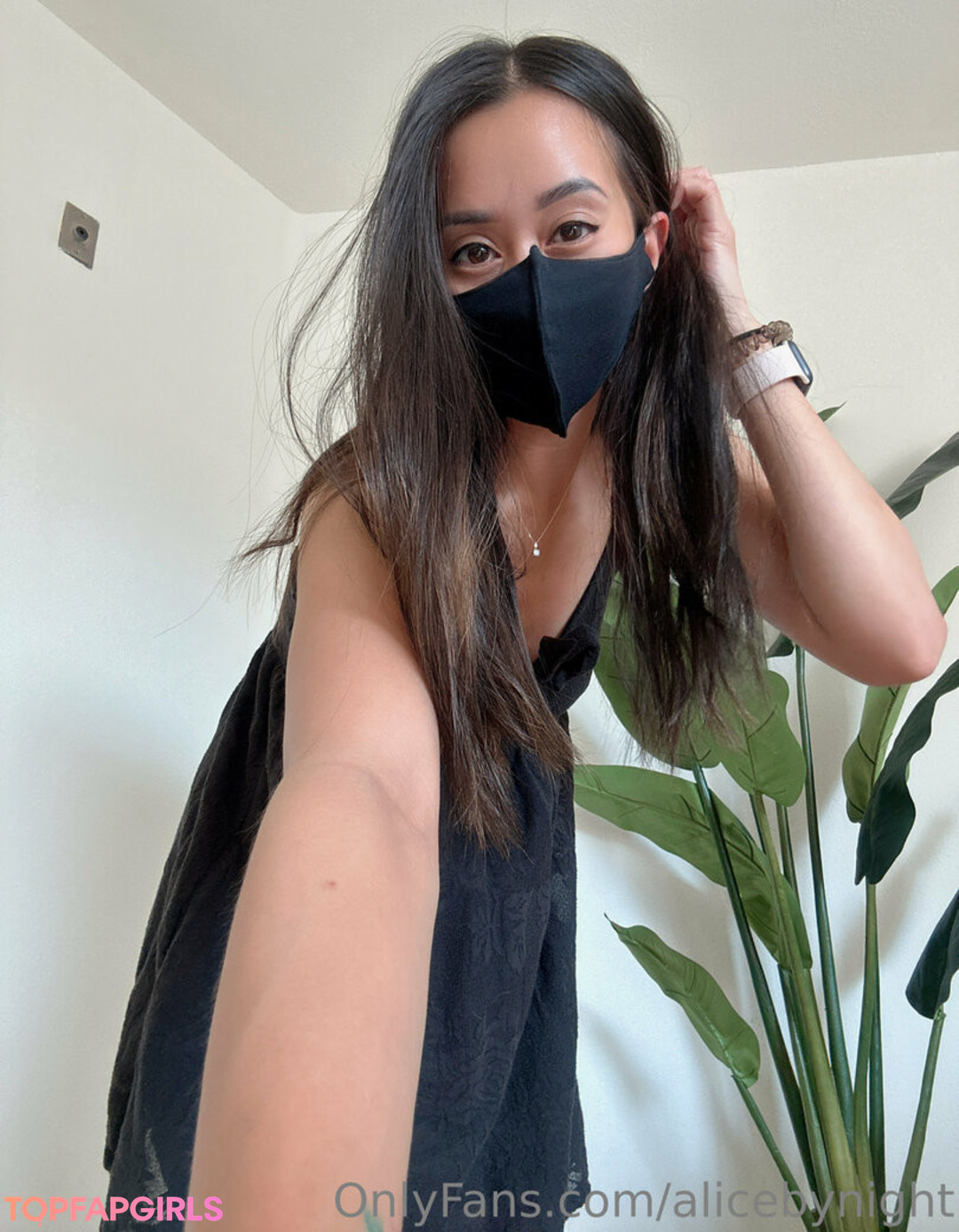 Foto desnuda filtrada de OnlyFans de Alicebynight #196 Foto desnuda filtrada de OnlyFans de Alicebynight #196