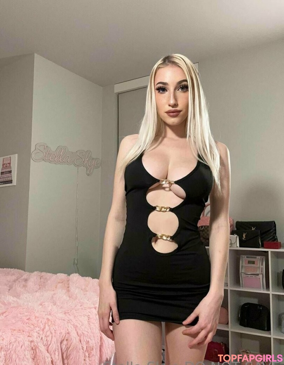 Foto desnuda filtrada de OnlyFans de Vipstellaskye #405 Foto desnuda filtrada de OnlyFans de Vipstellaskye #405