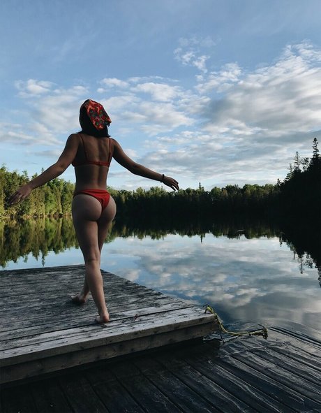 Foto desnuda filtrada de OnlyFans de Lilly Breton