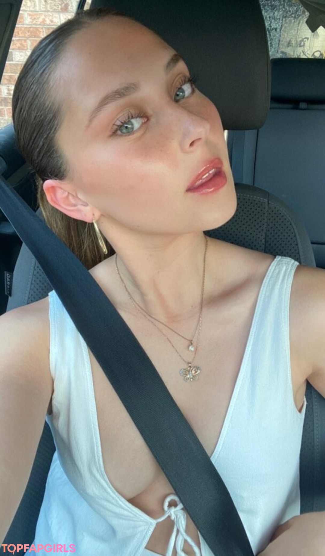 Foto desnuda filtrada de OnlyFans de Lilly Breton #44 Foto desnuda filtrada de OnlyFans de Lilly Breton #44