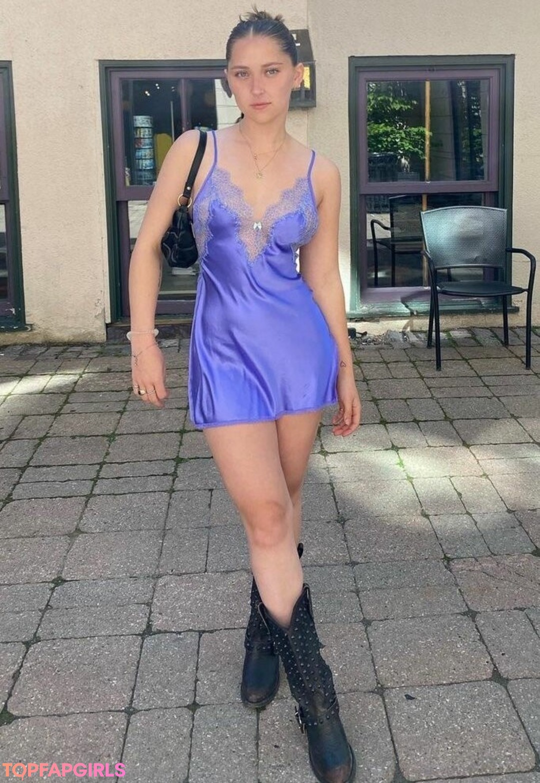 Foto desnuda filtrada de OnlyFans de Lilly Breton #52 Foto desnuda filtrada de OnlyFans de Lilly Breton #52