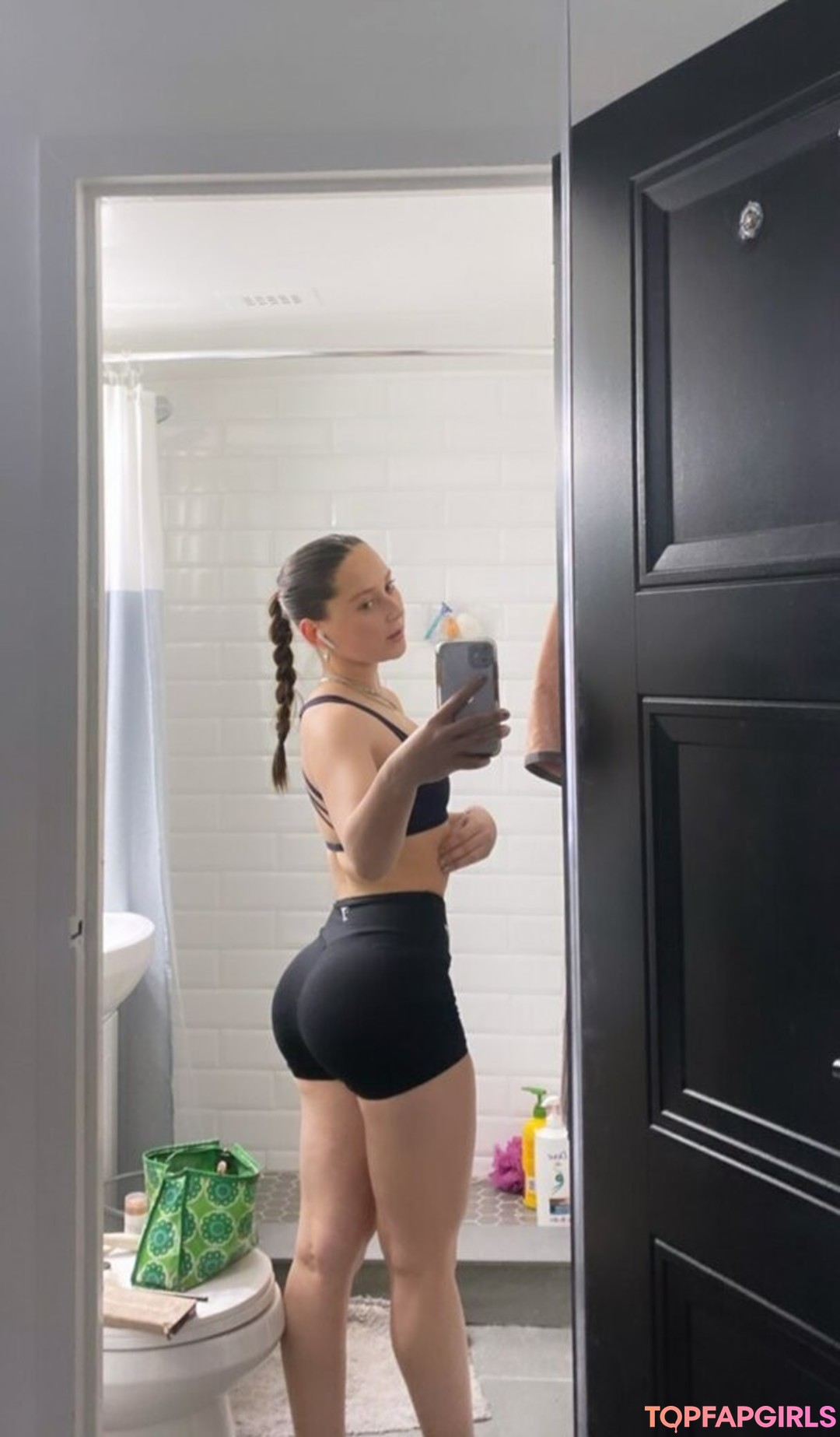 Foto desnuda filtrada de OnlyFans de Lilly Breton #57 Foto desnuda filtrada de OnlyFans de Lilly Breton #57