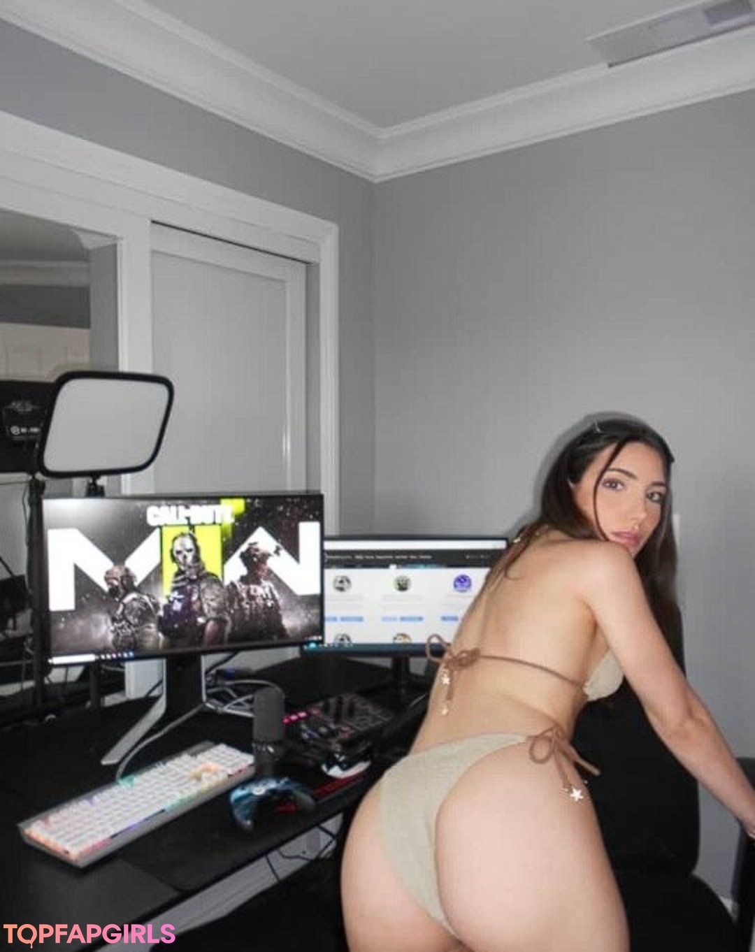 Foto desnuda filtrada de OnlyFans de Nadia Amine #113 Foto desnuda filtrada de OnlyFans de Nadia Amine #113