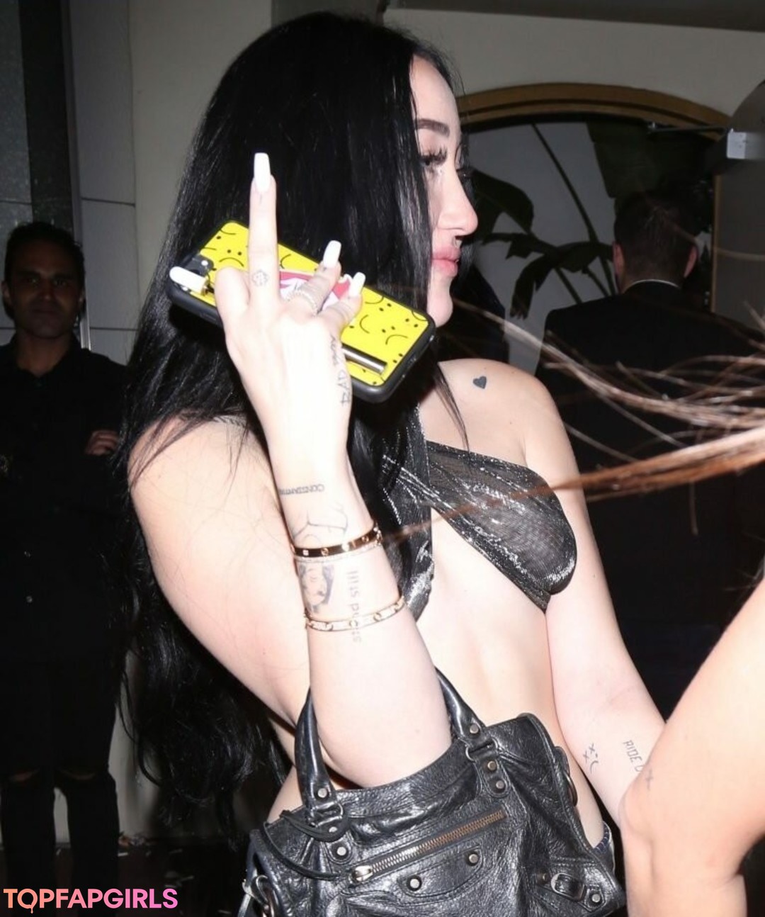 Foto desnuda filtrada de OnlyFans de Noah Cyrus #213 Foto desnuda filtrada de OnlyFans de Noah Cyrus #213