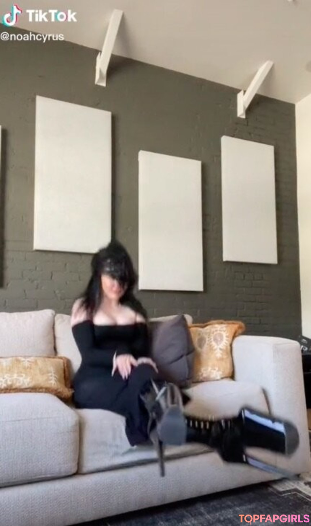 Foto desnuda filtrada de OnlyFans de Noah Cyrus #237 Foto desnuda filtrada de OnlyFans de Noah Cyrus #237