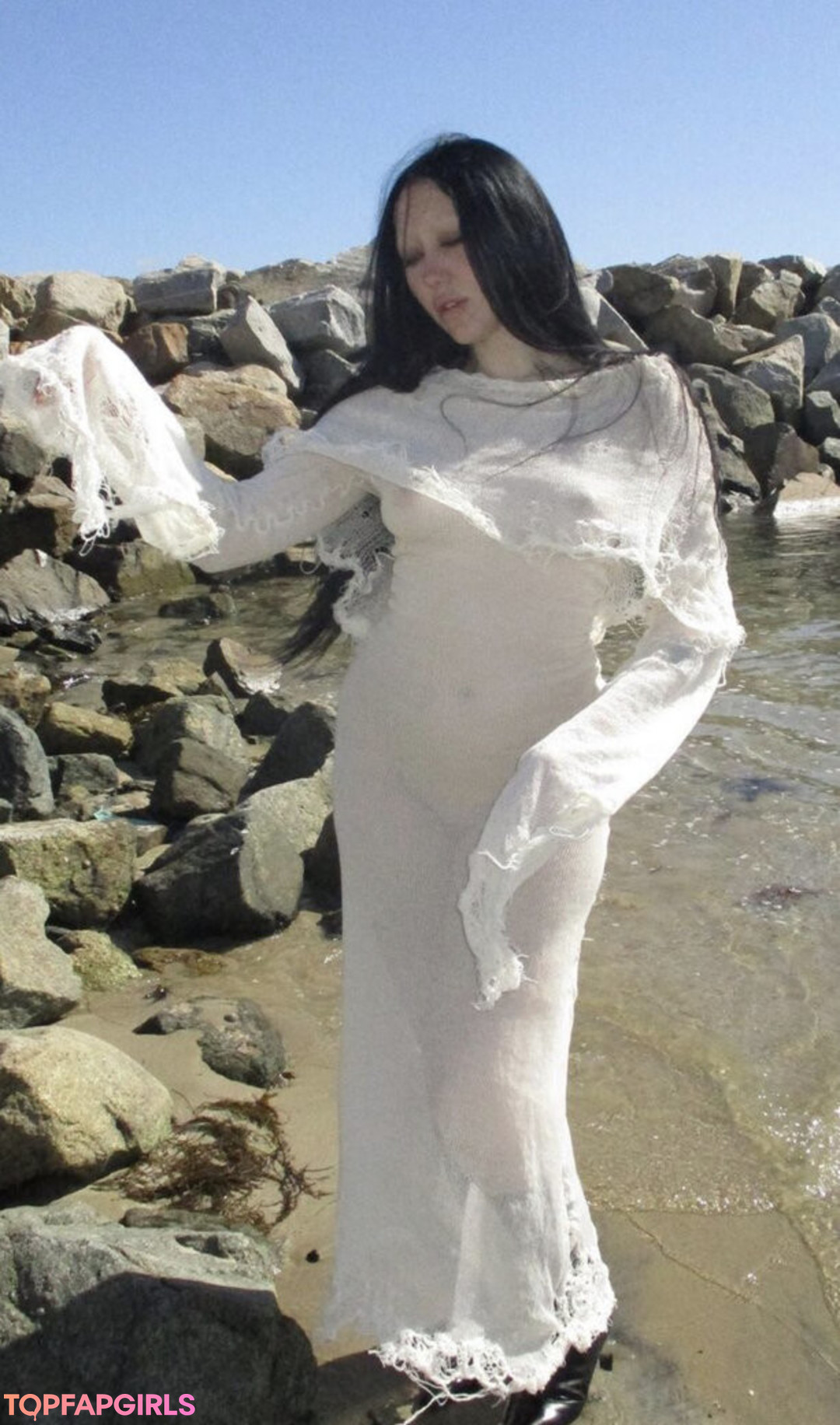 Foto desnuda filtrada de OnlyFans de Noah Cyrus #361 Foto desnuda filtrada de OnlyFans de Noah Cyrus #361