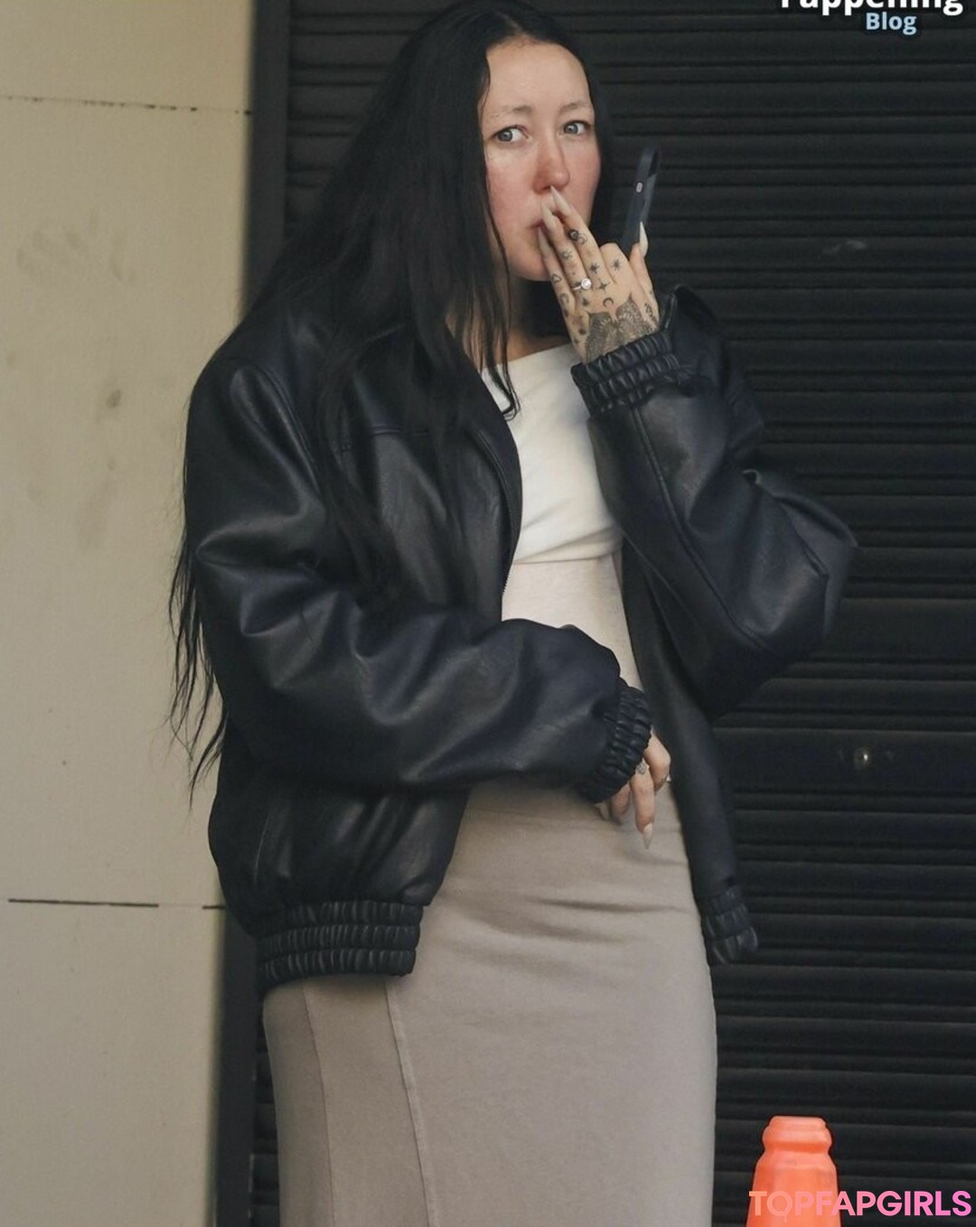 Foto desnuda filtrada de OnlyFans de Noah Cyrus #399 Foto desnuda filtrada de OnlyFans de Noah Cyrus #399