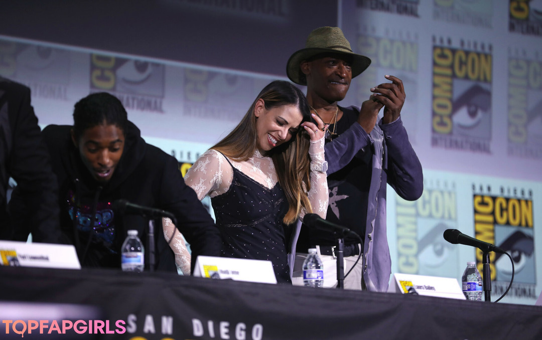 Foto desnuda filtrada de OnlyFans de Laura Bailey #211 Foto desnuda filtrada de OnlyFans de Laura Bailey #211