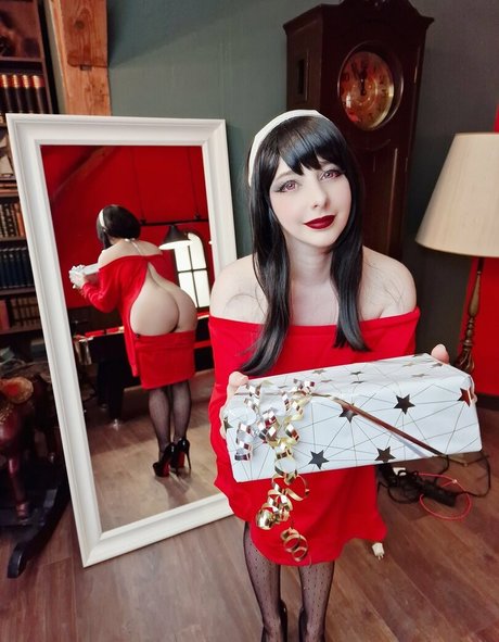 Mikomi Hokina