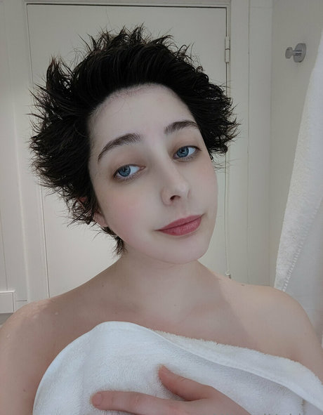 Mikomi Hokina