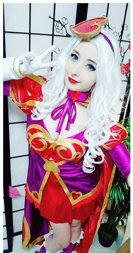 Mikomi Hokina