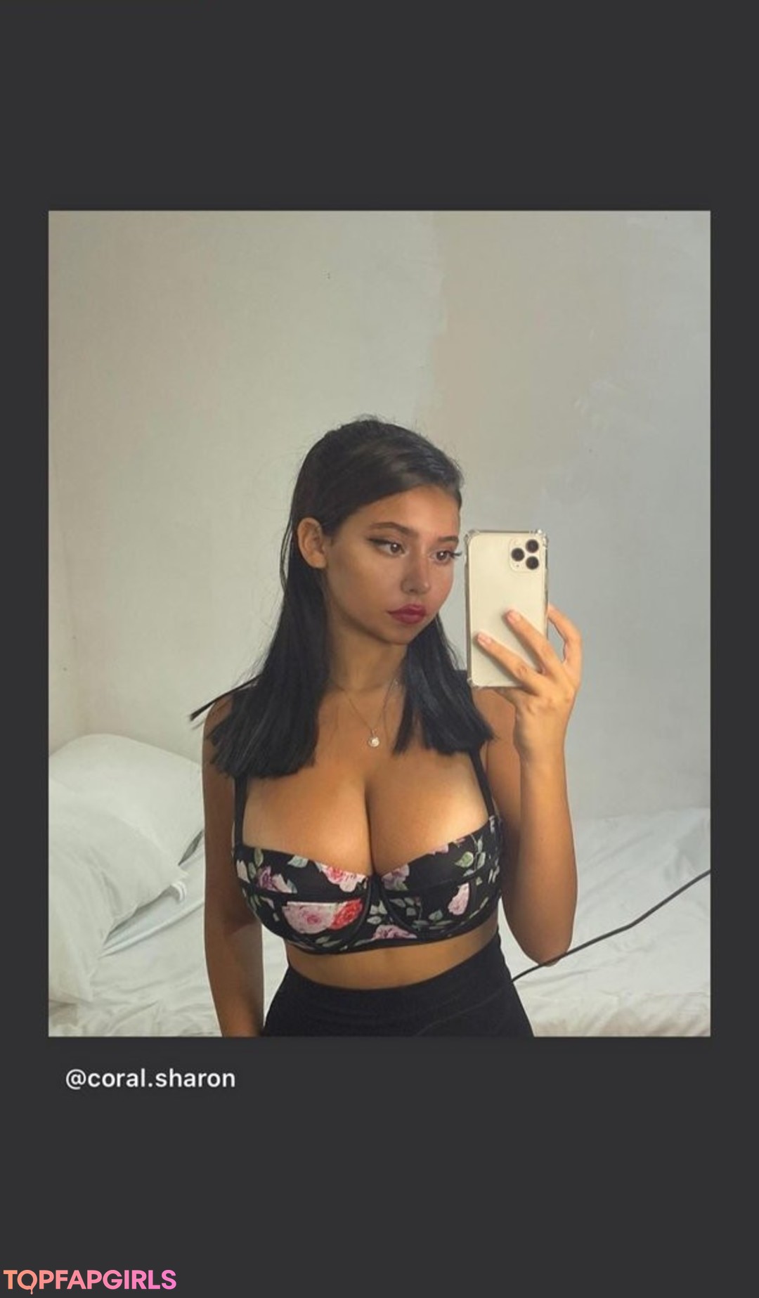 Foto desnuda filtrada de OnlyFans de Coral Sharon #5 Foto desnuda filtrada de OnlyFans de Coral Sharon #5