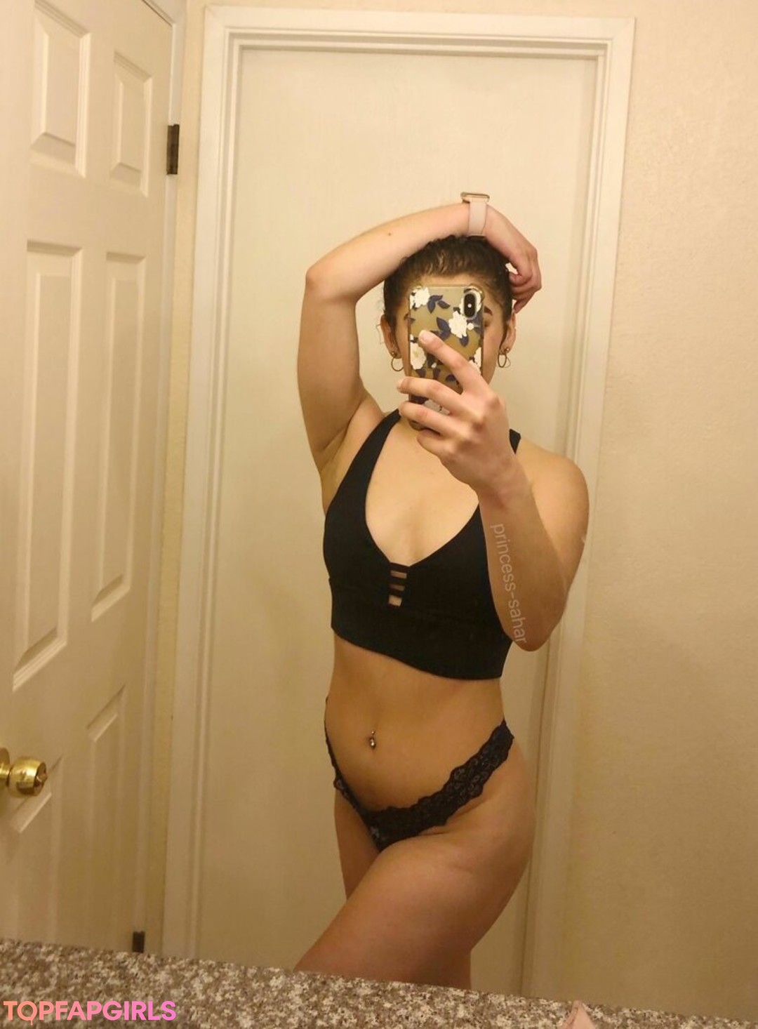 Foto desnuda filtrada de OnlyFans de Armpit Fetish #247 Foto desnuda filtrada de OnlyFans de Armpit Fetish #247