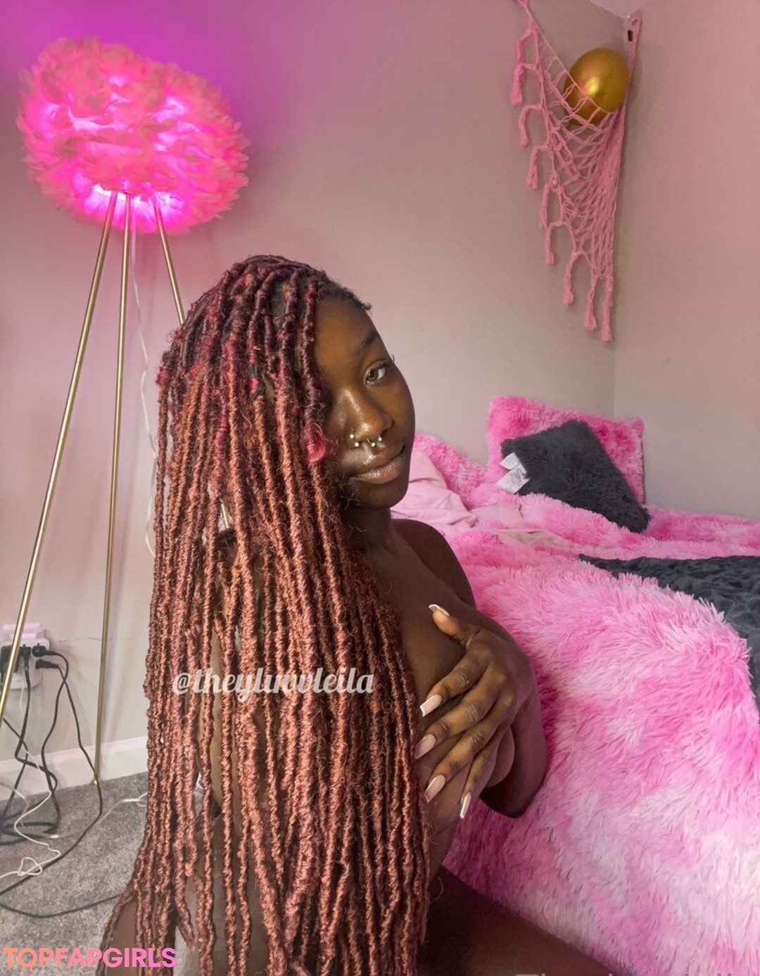 Foto desnuda filtrada de OnlyFans de Theyluvvleila #102 Foto desnuda filtrada de OnlyFans de Theyluvvleila #102