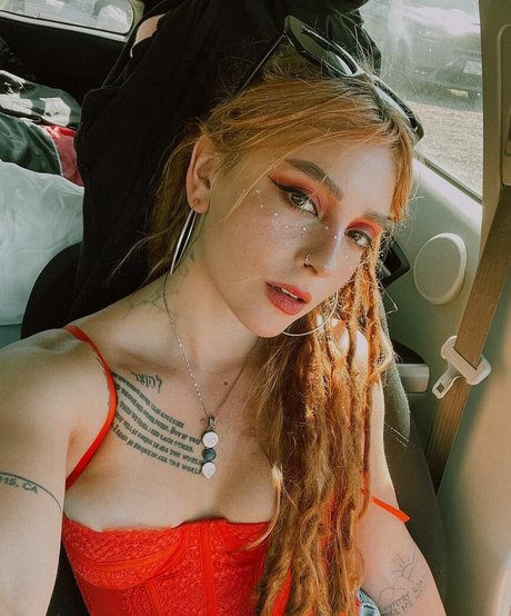 Eliza Grace