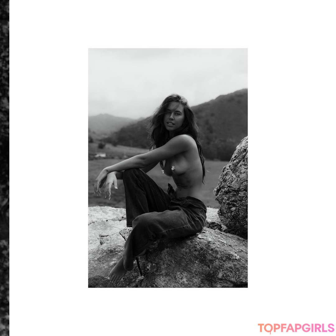 Foto desnuda filtrada de OnlyFans de Brit Manuela #2157 Foto desnuda filtrada de OnlyFans de Brit Manuela #2157