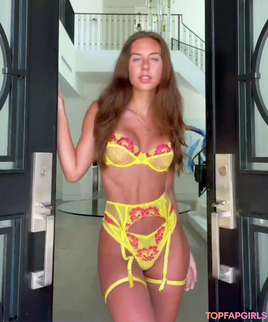 Foto desnuda filtrada de OnlyFans de Brit Manuela #195 Foto desnuda filtrada de OnlyFans de Brit Manuela #195