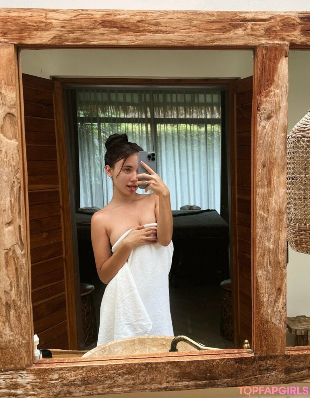 Foto desnuda filtrada de OnlyFans de Ariel Next Door #491 Foto desnuda filtrada de OnlyFans de Ariel Next Door #491