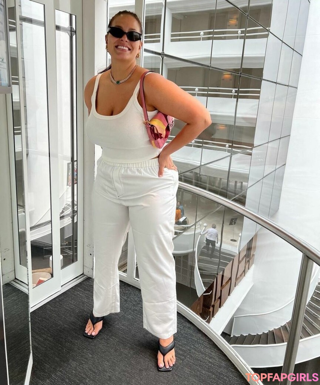 Foto desnuda filtrada de OnlyFans de Ashley Graham #127 Foto desnuda filtrada de OnlyFans de Ashley Graham #127
