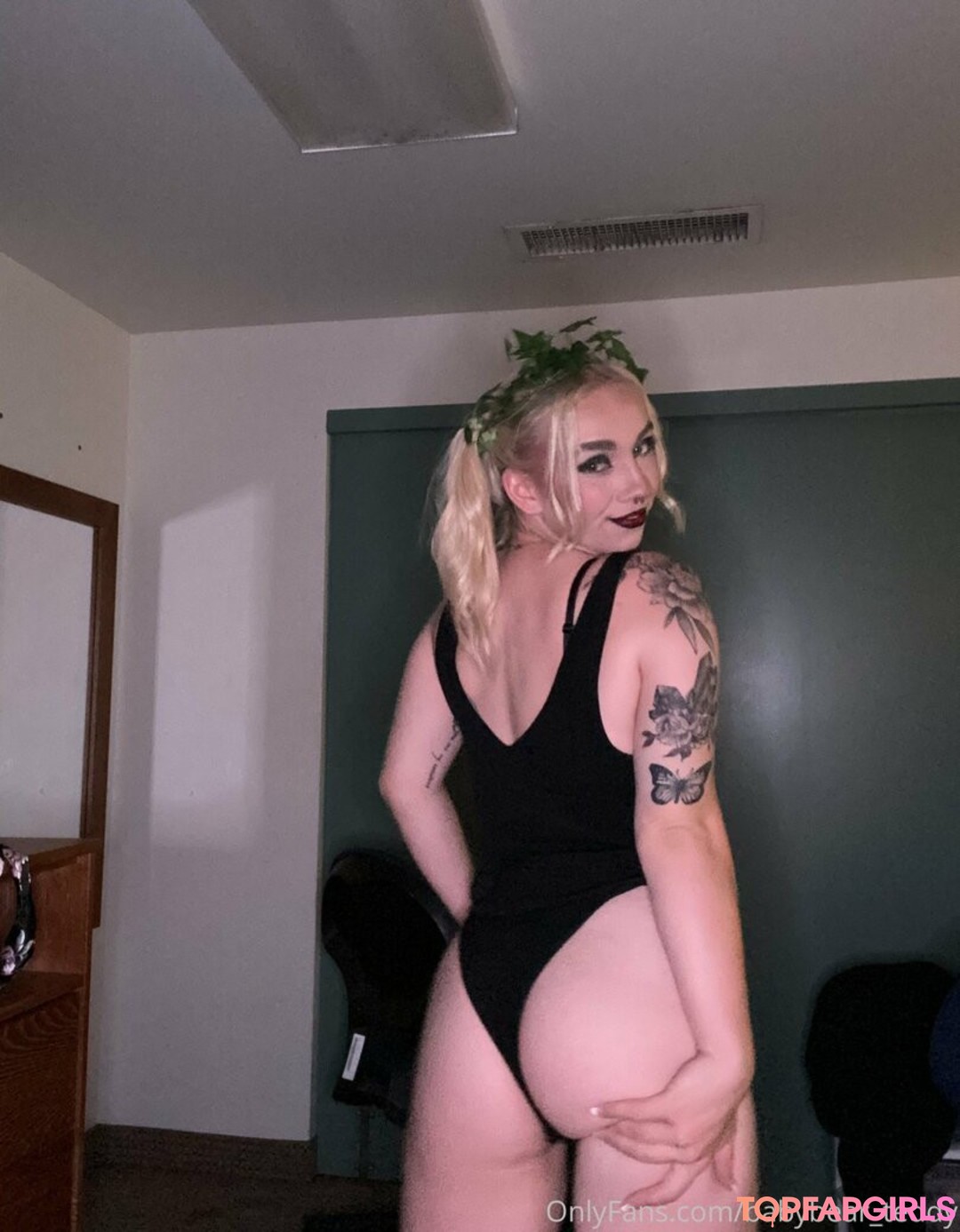 Foto desnuda filtrada de OnlyFans de Babybearteddy #22 Foto desnuda filtrada de OnlyFans de Babybearteddy #22