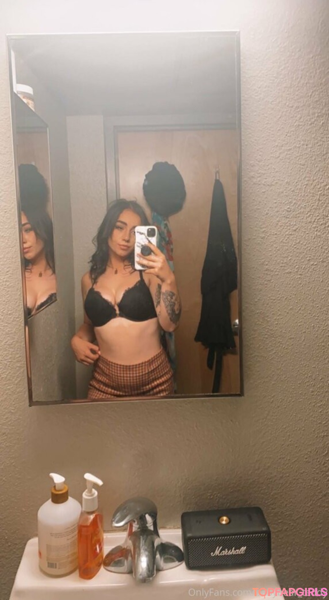 Foto desnuda filtrada de OnlyFans de Babybearteddy #27 Foto desnuda filtrada de OnlyFans de Babybearteddy #27