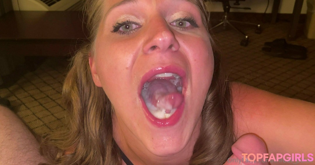 Foto desnuda filtrada de OnlyFans de Throatpoker #16 Foto desnuda filtrada de OnlyFans de Throatpoker #16