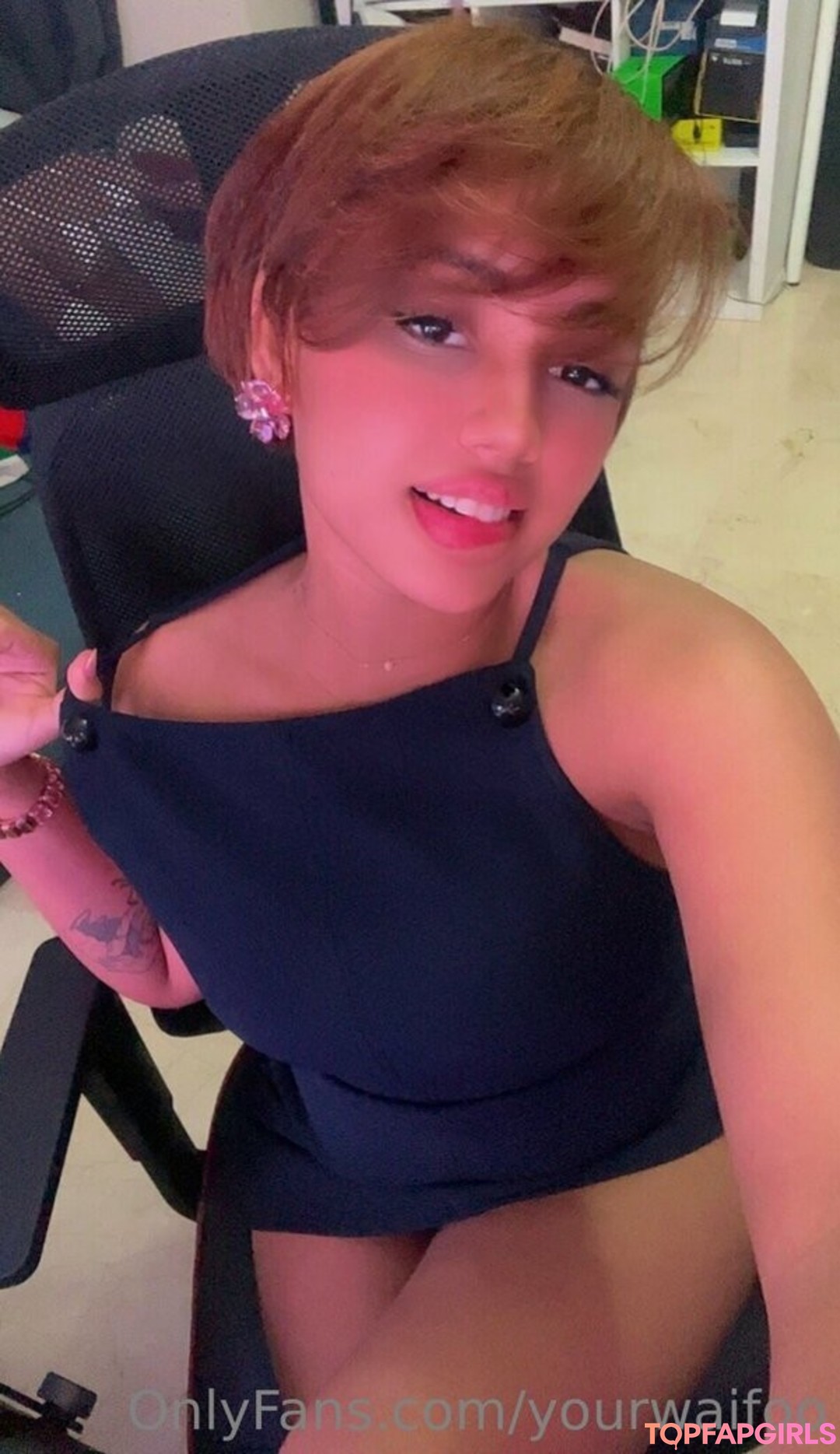 Foto desnuda filtrada de OnlyFans de Yourwaifoo #157 Foto desnuda filtrada de OnlyFans de Yourwaifoo #157