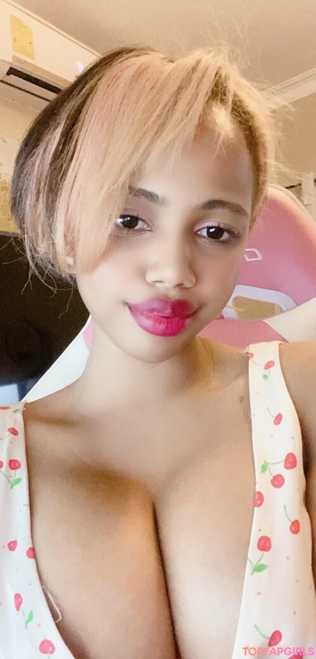 Foto desnuda filtrada de OnlyFans de Yourwaifoo #38 Foto desnuda filtrada de OnlyFans de Yourwaifoo #38