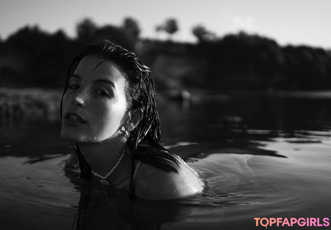 Foto desnuda filtrada de OnlyFans de Lasirena69 #577 Foto desnuda filtrada de OnlyFans de Lasirena69 #577