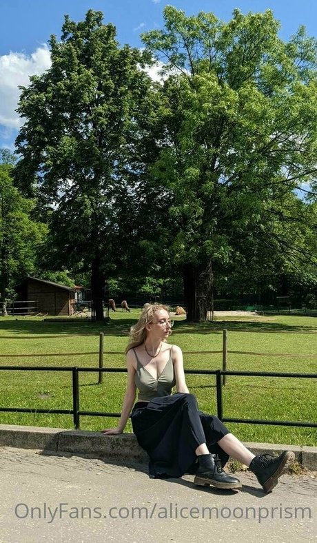 Foto desnuda filtrada de OnlyFans de Alicemoonprism