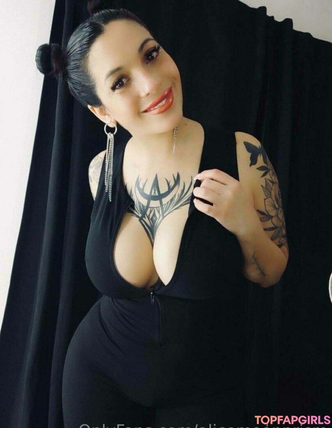 Foto desnuda filtrada de OnlyFans de Alicemoonprism #84 Foto desnuda filtrada de OnlyFans de Alicemoonprism #84