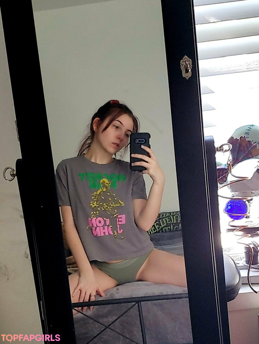 Foto desnuda filtrada de OnlyFans de Lilithsterling #82 Foto desnuda filtrada de OnlyFans de Lilithsterling #82