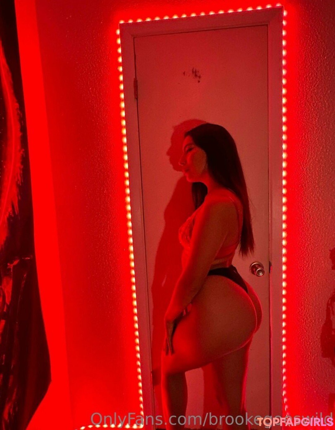 Foto desnuda filtrada de OnlyFans de Brookegoeswild #182 Foto desnuda filtrada de OnlyFans de Brookegoeswild #182