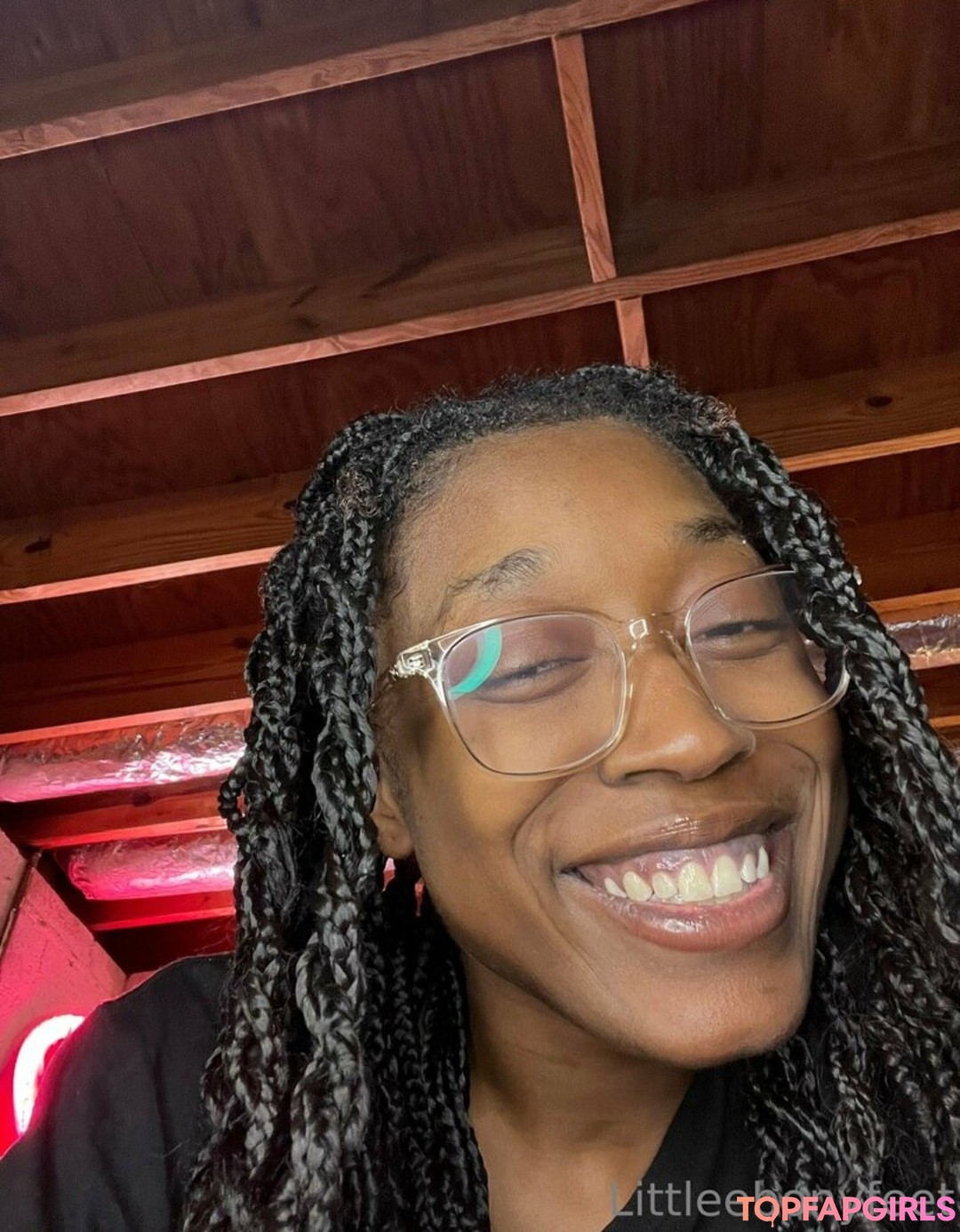 Foto desnuda filtrada de OnlyFans de Littleebonyfeet #103 Foto desnuda filtrada de OnlyFans de Littleebonyfeet #103