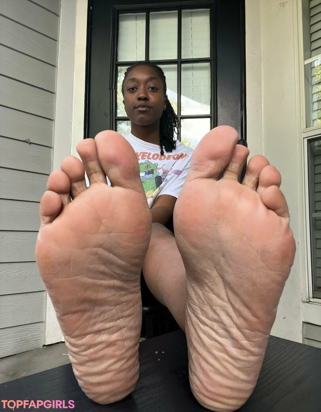 Foto desnuda filtrada de OnlyFans de Littleebonyfeet #297 Foto desnuda filtrada de OnlyFans de Littleebonyfeet #297