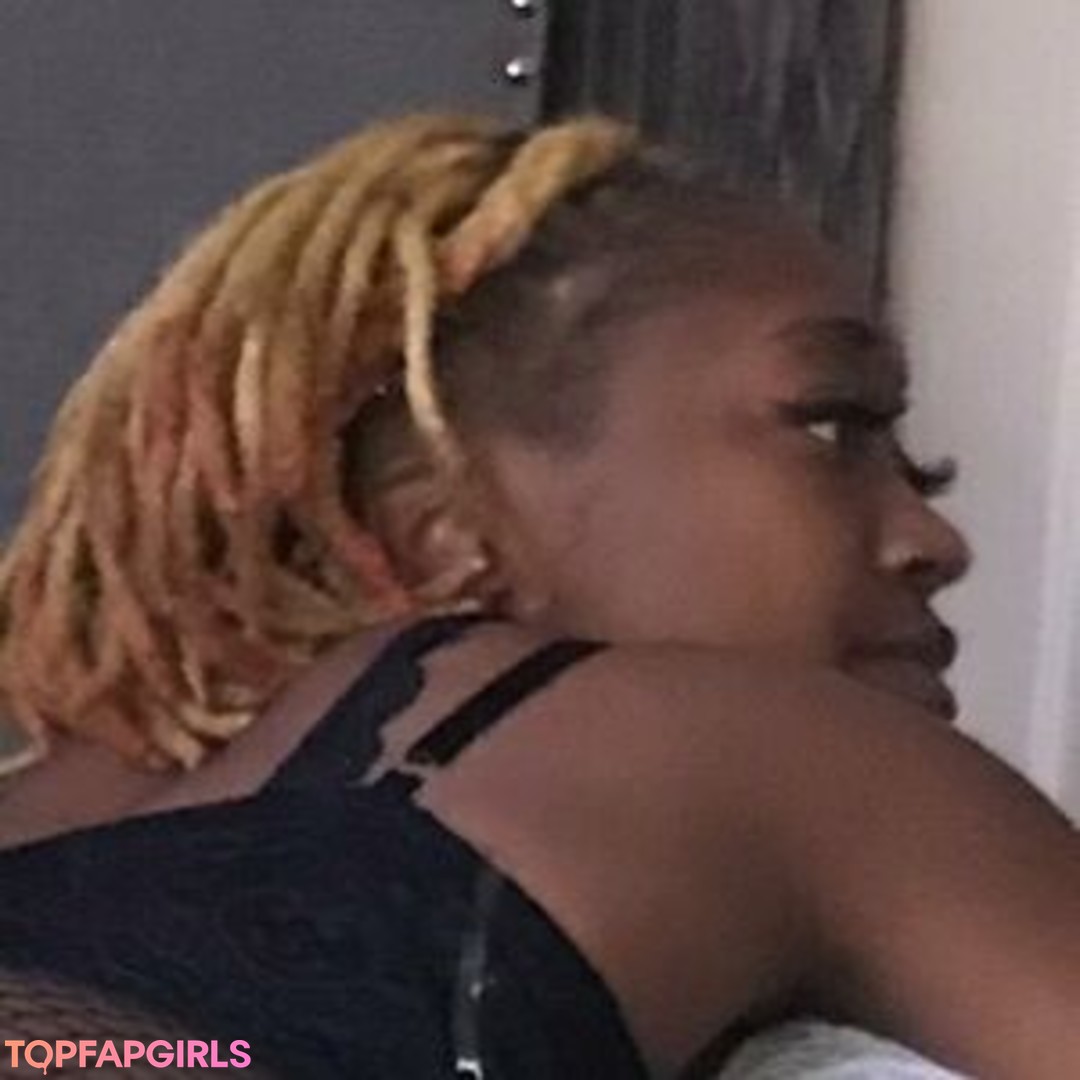 Foto desnuda filtrada de OnlyFans de Littleebonyfeet #99 Foto desnuda filtrada de OnlyFans de Littleebonyfeet #99