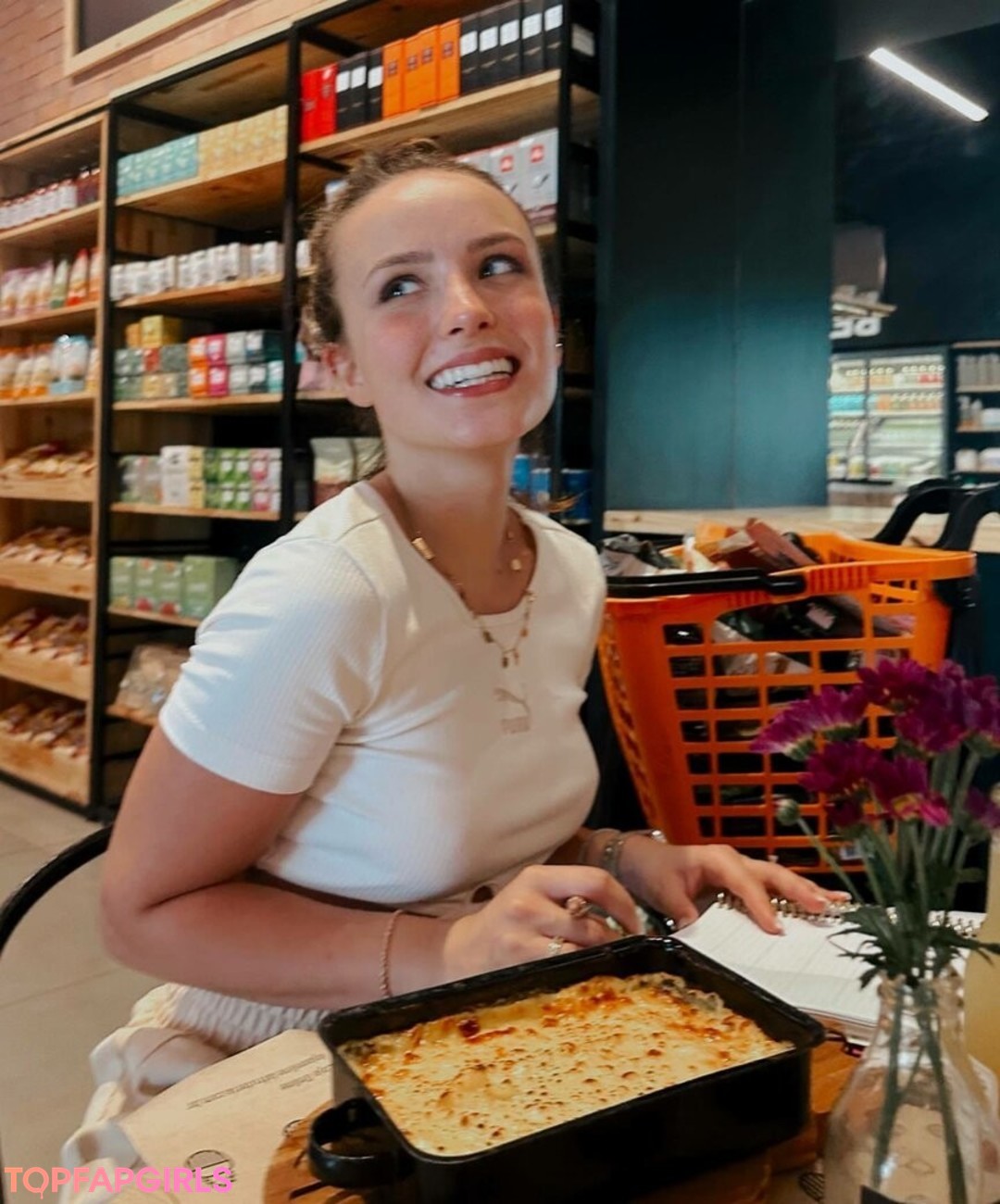 Foto desnuda filtrada de OnlyFans de Larissa Manoela #525 Foto desnuda filtrada de OnlyFans de Larissa Manoela #525