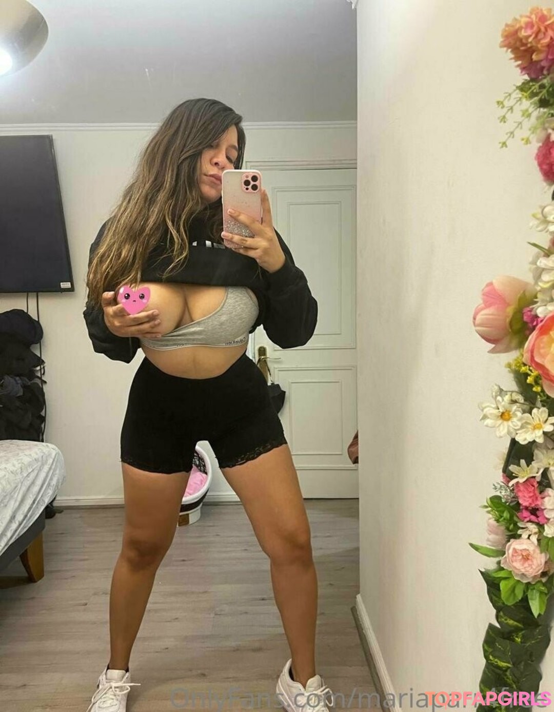 Foto desnuda filtrada de OnlyFans de Mariaparr4free #325 Foto desnuda filtrada de OnlyFans de Mariaparr4free #325