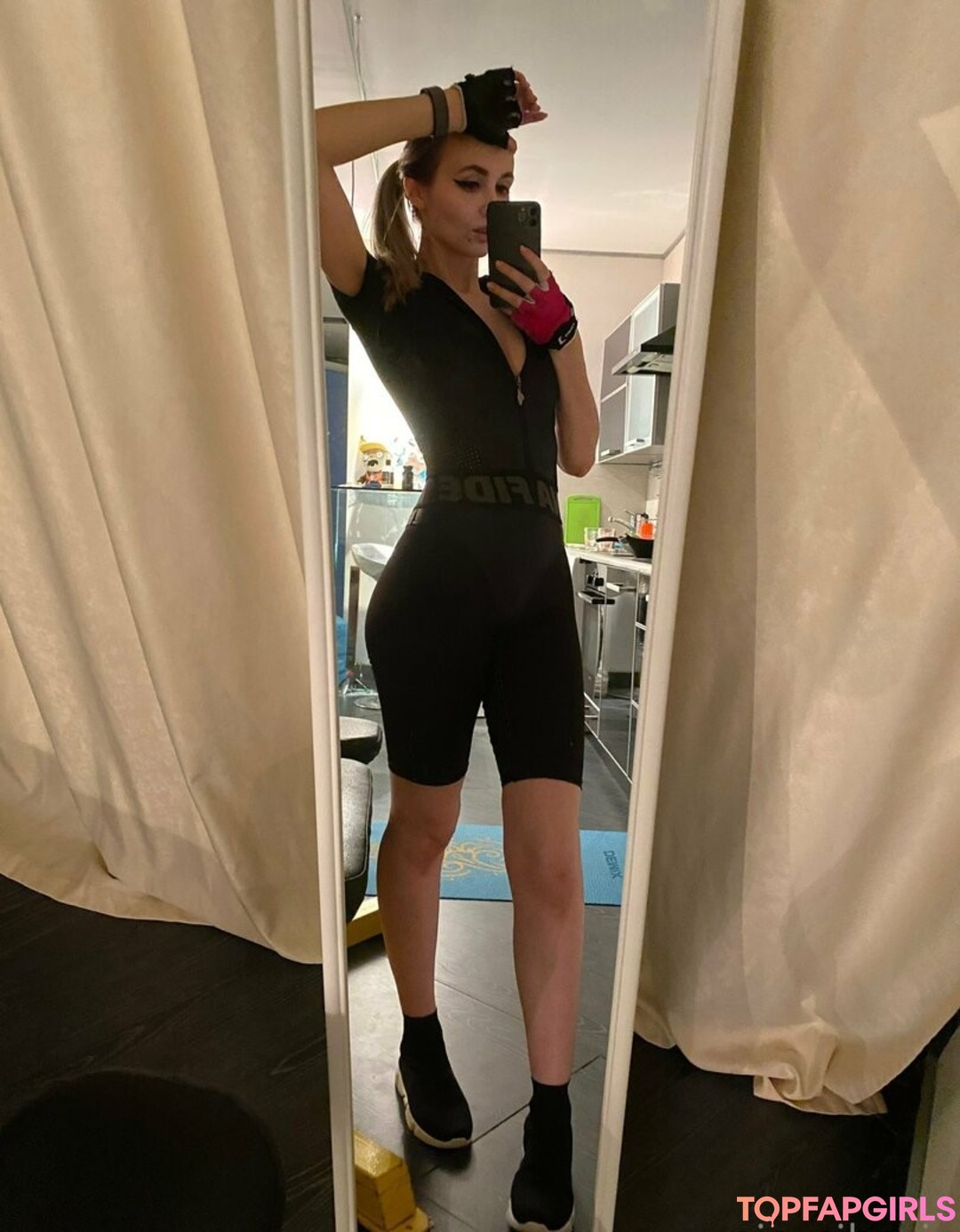 Foto desnuda filtrada de OnlyFans de Siasiberiafree #247 Foto desnuda filtrada de OnlyFans de Siasiberiafree #247