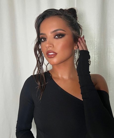 Isabela Merced