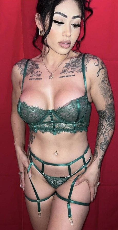 Therealissalicious