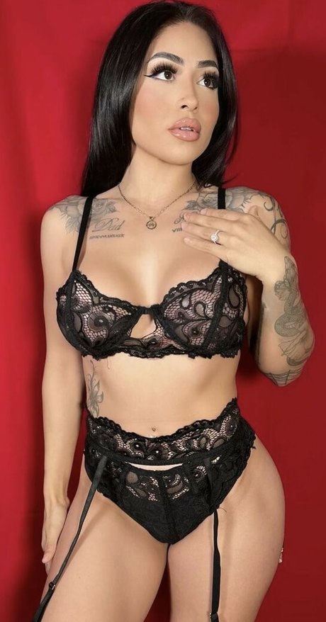 Therealissalicious