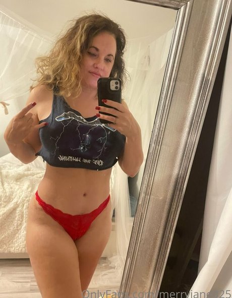 Foto desnuda filtrada de OnlyFans de Merryjane925