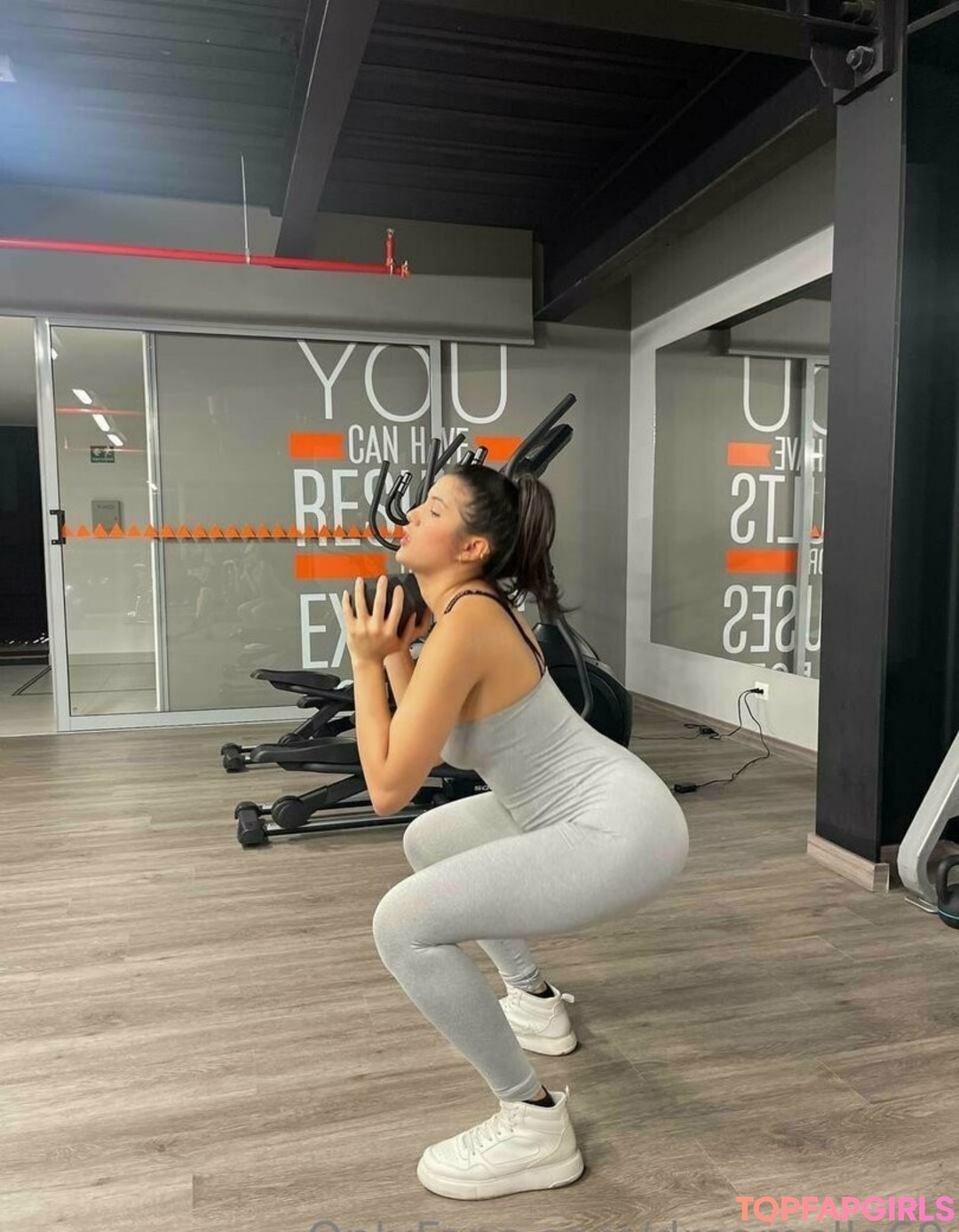 Foto desnuda filtrada de OnlyFans de Yourdreamella #34 Foto desnuda filtrada de OnlyFans de Yourdreamella #34